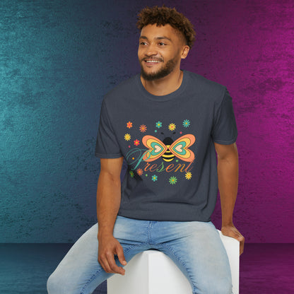 BEE Present with flowers Not Aggressive. POWERFUL™️Unisex Softstyle T-Shirt Eurofit